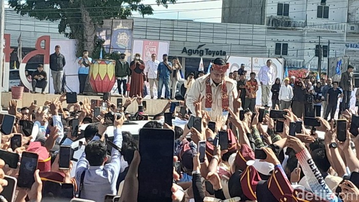 Ribuan warga padati lokasi kunjungan calon Presiden RI Prabowo Subianto