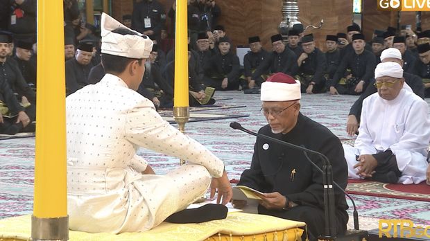 Suasana akad nikah Pangeran Mateen dari Brunei. (Tangkapan layar RTBGo Livestreaming Channel)