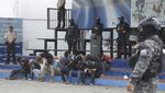 Tampang Gangster yang Berani Bajak Stasiun TV di Ekuador