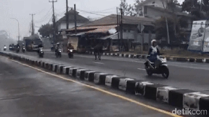 Viral kuda tabrak pemotor di Sumedang