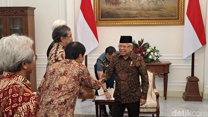 Wapres Maruf Amin menerima perwakilan MEBNI di Istana Wakil Presiden (Lisye/detikcom).