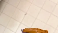 Krim untuk pembersih sepatu ini mirip dengan selai kacang yang biasa dijadikan olesan di roti hingga pancake. Foto: Pool/Site