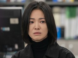 7 Wajah Aktris Tanpa Makeup di Drakor 2023, Song Hye Kyo Hingga Han Hyo Joo