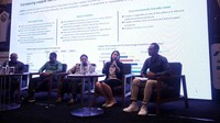 Corporate Secretary PT Pertamina Hulu Rokan Rudi Arifianto, Direktur Utama PT Adaro Power Darma Djojonegoro, CEO PT Pertamina Geothermal Energi tbk Zulfi Hadi, dan Vice President of Corporate Communications PT Amman Mineral Internasional tbk Kartika Octaviana menjadi pembicara diskusi. 