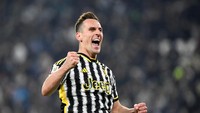 Hore! Arkadiusz Milik Latihan Lagi Bareng Juve Setelah Absen 550 Hari