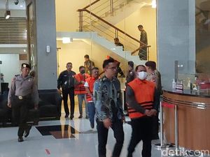 KPK Tahan Bupati Labuhanbatu!