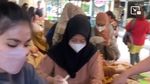 Cantiknya Karina Ranau, Istri Epy Kusnandar yang Jago Jualan Kue