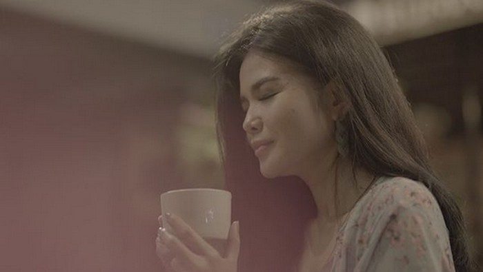 Cantiknya Karina Ranau, Istri Epy Kusnandar yang Jago Jualan Kue Cantiknya Karina Ranau, Istri Epy Kusnandar yang Jago Jualan Kue