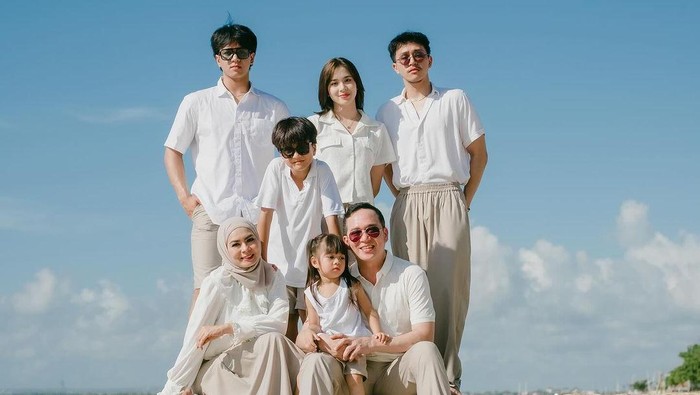 Fadli Akhmad dan Zee JKT48