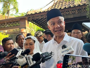 Cerita Ganjar Ingin Sekali Salaman dengan Gus Dur Tapi Tak Tercapai