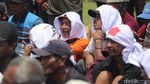 Ganjar Tampung Curhat Petani Tebu di Nganjuk soal Bibit-Impor Gula