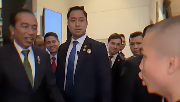 Jokowi Diajak Selebrasi ‘Siuuu’ Ala Cristiano Ronaldo