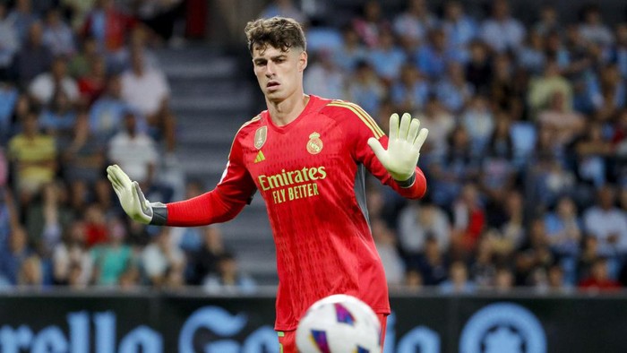 Real Madrids goalkeeper Kepa Arrizabalaga watches the ball during the Spanish La Liga soccer match between Celta Vigo and Real Madrid at the Balaidos stadium in Vigo, Spain, Friday, Aug. 25, 2023. (AP Photo/Lalo R. Villar)