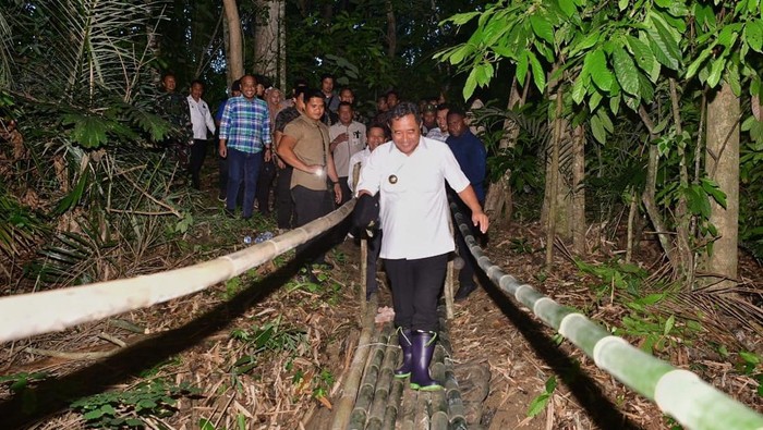 Kerja Keras Jadikan Sulsel Sebagai Penghasil Pisang Terbesar Dunia Kerja Keras Jadikan Sulsel Sebagai Penghasil Pisang Terbesar Dunia