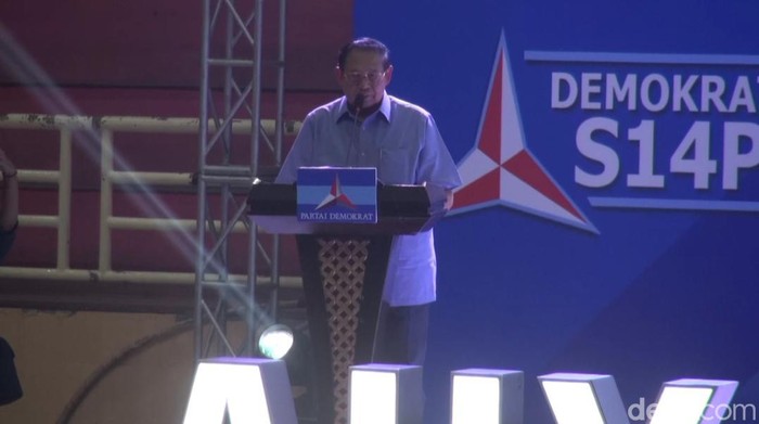Ketua Majelis Tinggi Partai Demokrat Susilo Bambang Yudhoyono (SBY) saat menghadiri agenda kampanye Demokrat di Subang.