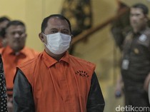 KPK Tahan Bupati Labuhanbatu Erik Adtrada