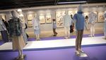 Melihat Pameran Merchandise Prabowo-Gibran