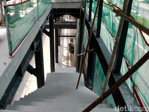 Melihat Progres Revitalisasi Halte Pancoran Barat