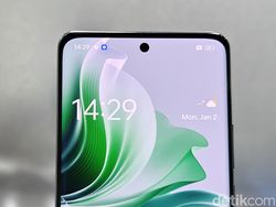 Unboxing Reno 11 5G, HP Oppo Terbaru Harga Rp  6 Juta