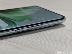 Unboxing Reno 11 5G, HP Oppo Terbaru Harga Rp  6 Juta