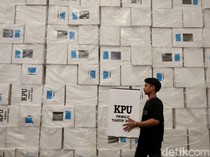 Akses Sulit, Distribusi Logistik di 38 TPS di Lebak Harus Dipikul