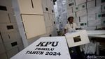 Pemilu Makin Dekat, Intip Kesibukan di Gudang Logistik KPU Kota Tangsel