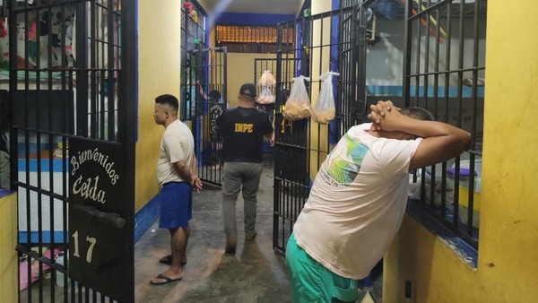 Peru Sidak Penjara Imbas Geng Narkoba Bikin Onar di Ekuador