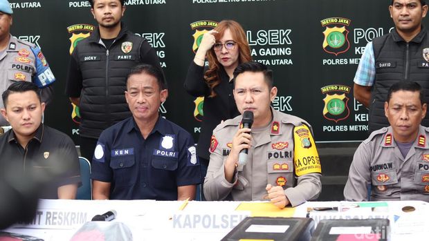 Polsek Kelapa Gading menangkap komplotan pembobol ATM Rp 500 juta di Jakarta dan Bekasi (Annisa Aulia Rahim/detikcom)