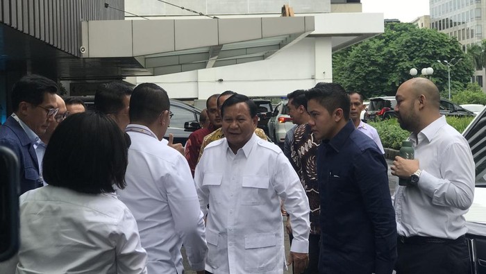 Prabowo hadiri dialog Kadin (Firda/detikcom)