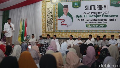 Semringah Ganjar dapat Dukungan Kiai Kampung dan Warga Nahdiyin