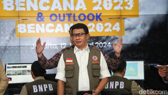 Badan Nasional Penanggulangan Bencana menyampaikan Kaleidoskop Bencana 2023 dan Outlook Bencana 2024. BNPB catat 4.940 bencana alam terjadi sepanjang 2023.