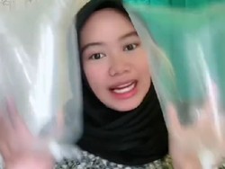 Viral Bikin Ngakak, Wanita Review Udara Jakarta yang Dijual di E-commerce