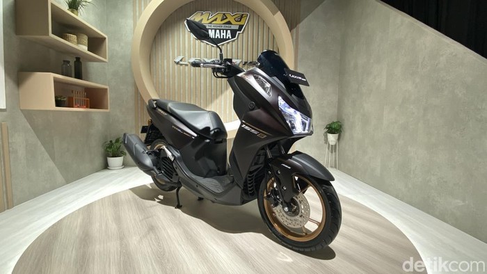 Yamaha Lexi LX 155