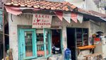Yummy! Makan Bakmi Ayam Kecap Jamur di Warung Doraemon Jadul