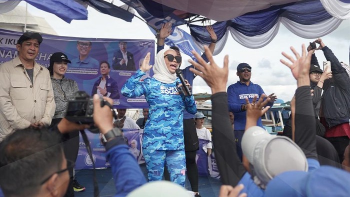 Zita Anjani kampanye di Kepulauan Seribu.