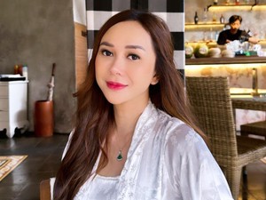 Anak Aura Kasih Tak Kehilangan Figur Ayah karena Hal Ini