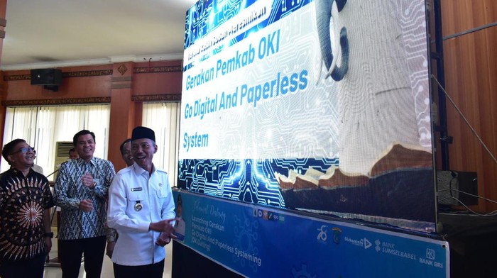 Bupati OKI, Djafar Shodiq dalam Launching Gerakan Pemkab OKI Go Digital And Paperless Systeming (OK Darling).