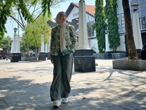 Feni Rose Bersyukur Bisa Bantu Denada Bayar Biaya Pengobatan Anak