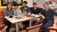 Baginya, restoran tak hanya sebatas tempat makan dan bersantai. Tetapi pertemuan bisnis untuk memperluas usahanya juga bisa dilakukan sambil menyeruput kopi. Foto: Instagram/inul.d