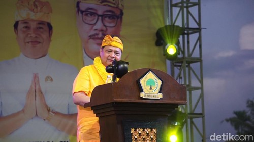 Ketua Umum Partai Golkar Airlangga Hartarto saat kampanye di Bali.