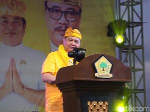 Airlangga Pastikan Isu Pemakzulan Jokowi Tak Dibahas di Golkar dan DPR