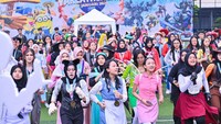 Selain ada aneka food truck, diadakan juga adu performa antarkelas, perang yel-yel, dan tak lupa seluruh siswa kelas 9 akan melalui seluncuran atau perosotan sebagai simbol berakhirnya masa jenjang pendidikan mereka. Foto: (Dok SMP LabSchool Jakarta)