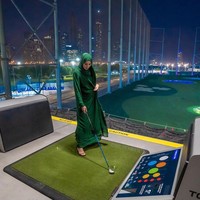 Pernyataan itu tentu mengundang kontroversi. Entah serius atau bercanda, banyak orang terkejut. Aku tidak tahu harus terkejut atau iri, Ini menyedihkan dan materialistis, Zaman ini orang melakukan apapun untuk jadi viral, tulis netizen. Foto: Instagram