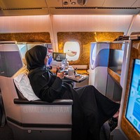 Video tersebut mendapat berbagai komentar. Banyak orang yang mengaku iri dengan kehidupannya yang melelahkan tapi tak sedikit pula yang berkomentar menyindir. Salah satu orang bahkan menuduh suami selingkuh. Foto: Instagram