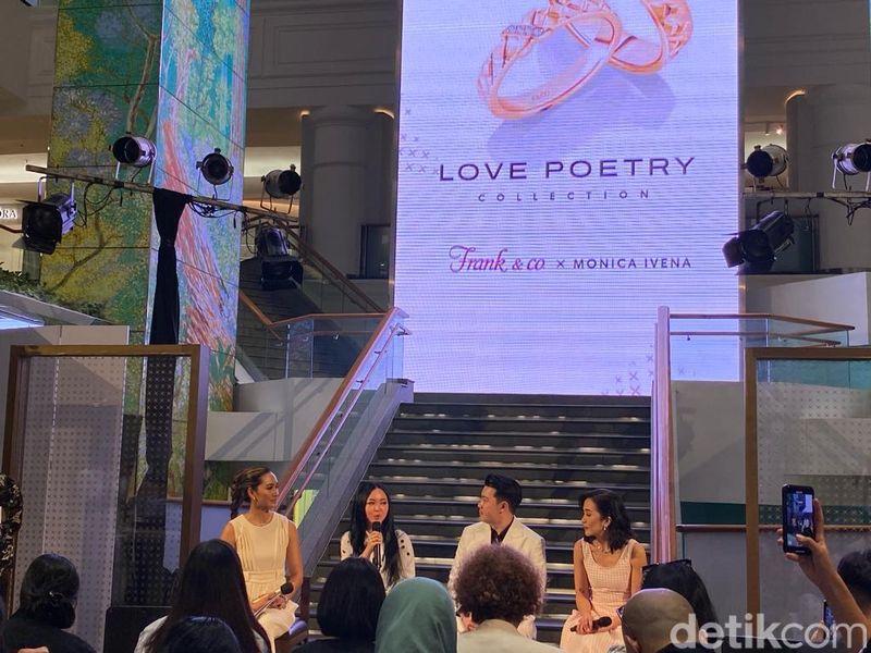 Peluncuran Cincin Love Poetry Kolaborasi Frank & Co dan Monica Ivena