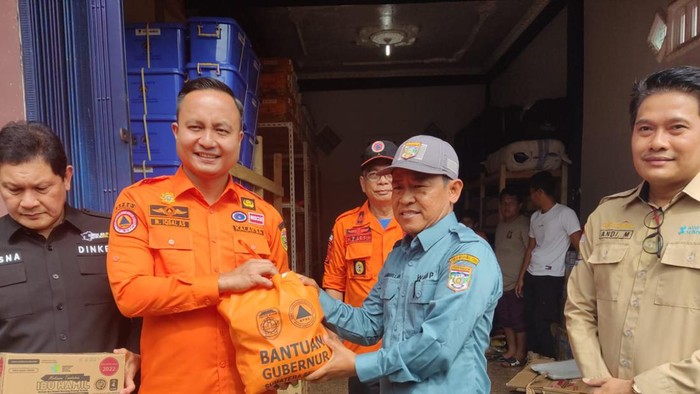 Pemprov Sumsel salurkan bantuan 600 paket sembako, tenda dan selimut.