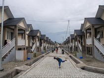 Penyintas Tsunami Palu Mulai Tempati Huntap