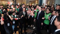 Seperti diketahui, goyang gacor terinspirasi dari gerakan mengendarai kendaraan roda dua, yang diharapkan dapat mendorong semangat para mitra saat mencari orderan dan rezeki. Istilah gacor juga biasa digunakan untuk menggambarkan sesuatu yang hebat atau keren, atau lazim disebut gampang cari orderan. 
