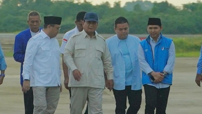 Ratusan kaum muda yang tergabung dalam Persatuan Rakyat Muda Mudi dan Santri Nasionalis (PSN PERAMU) wilayah Bangka Belitung memberikan dukungan penuh kepada pasangan Calon Presiden dan Calon Wakil Presiden Prabowo-Gibran dalam Pilpres 2024.