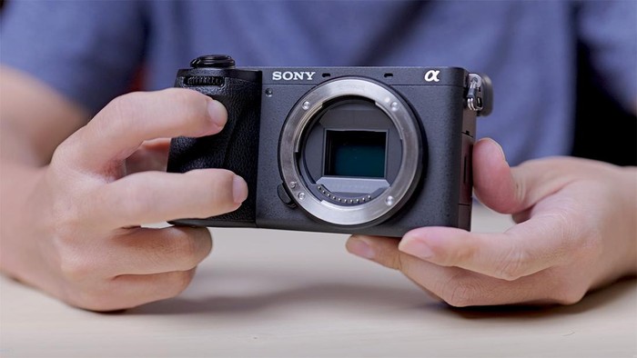 Review Kamera Sony A6700